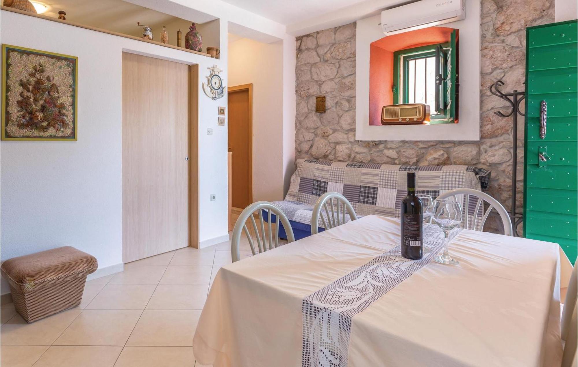Awesome Home In Podgora With Kitchen Exterior photo